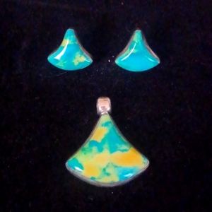 Earings and pendant beautiful blue stone amazinite ? Heavy silver in storage 80s